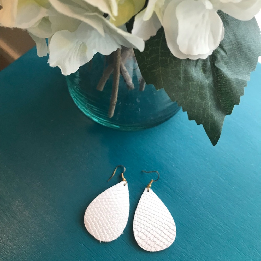 Boutique White Leather Earrings